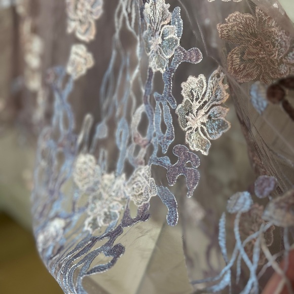 Mac Duggal STYLE# 20315 Sheer Neckline Floral Dress, EMBELLISHED CAP SLEEVE SZ 6 - Picture 8 of 8